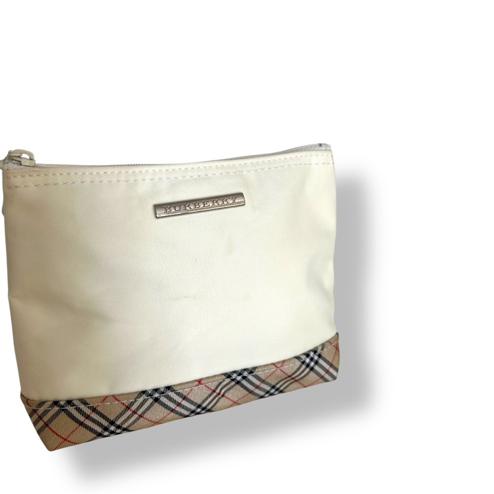 Burberry Classic Nova Check Nylon Zip Pouch, Cosmetic - Picture 2 of 10